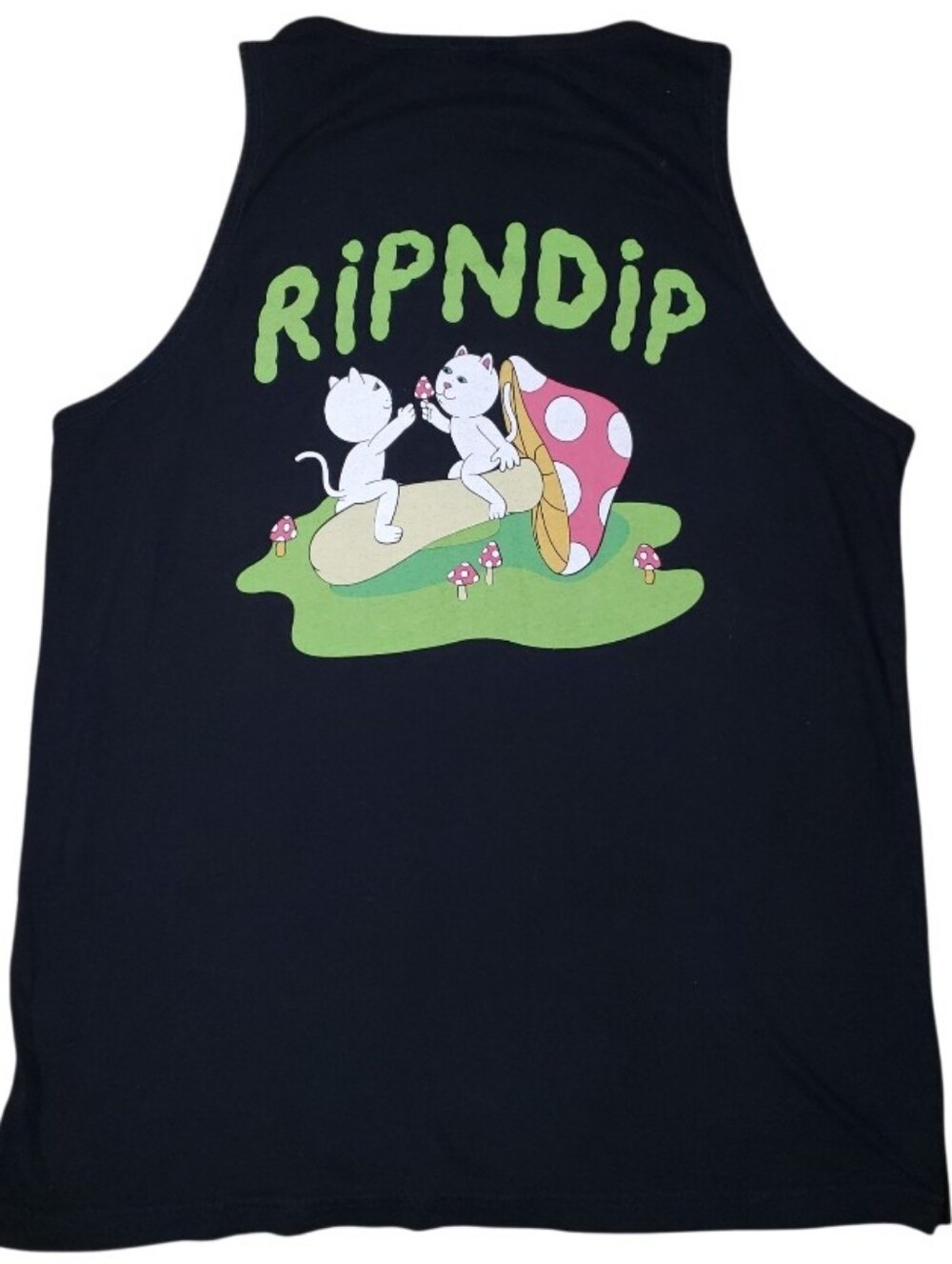 Ripndip Sharing Is Caring Cat And Mushroom Tank